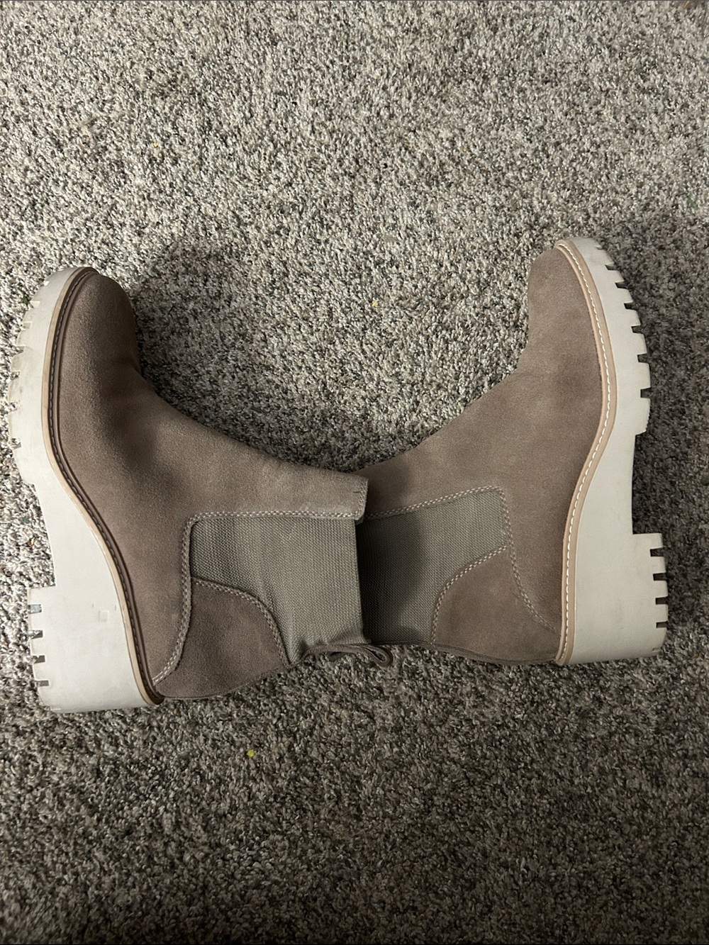 Dolce Vita Womens Haddie Chelsea Boots Leather Lug Sole Ankle Slip On , Size 9.5